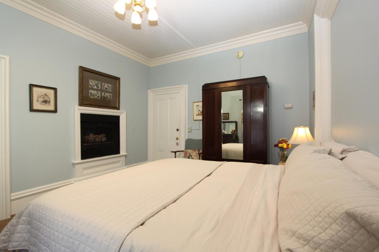 Olallieberry Bed and breakfast Cambria