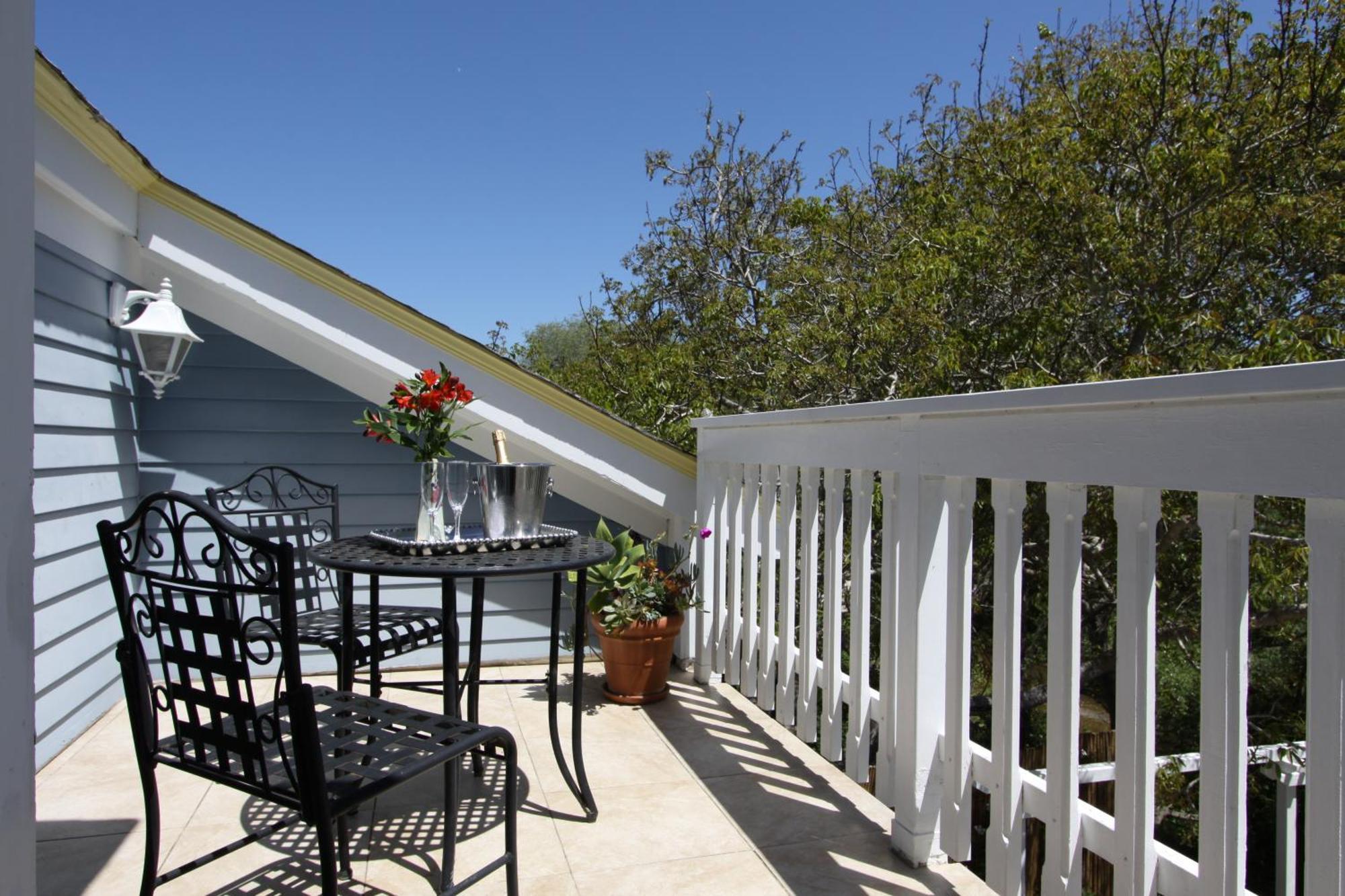 Olallieberry Bed and breakfast Cambria